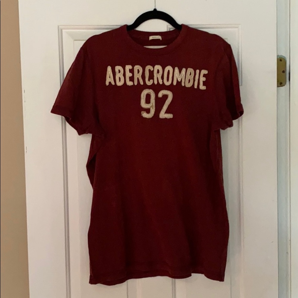 Men’s Abercrombie & Fitch Maroon T-Shirt